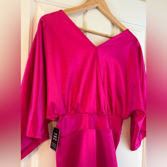 Express NWT Hot Pink Satin V-Neck Twist Font Kimono Sleeve Dress - Picture 8 of 8
